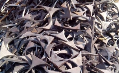 我們來談?wù)勗偕撹F材料進(jìn)口報(bào)關(guān)代理相關(guān)事宜