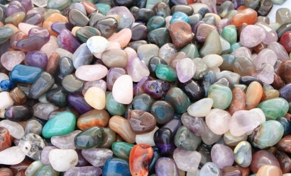 北京半寶石進(jìn)口報關(guān)公司：進(jìn)口半寶石清關(guān)費(fèi)用關(guān)稅