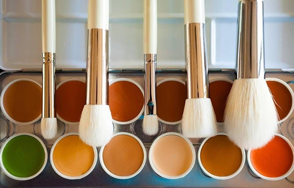 1636369423451079.jpg 進(jìn)口化妝品原料公司告訴你化妝品原料進(jìn)口申報(bào)要素_副本.jpg