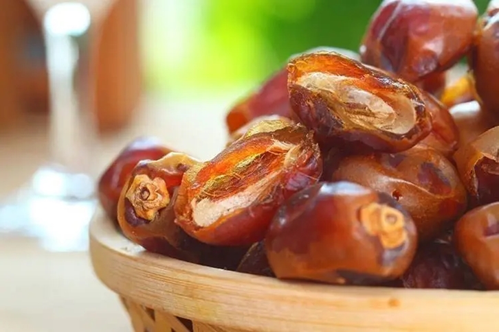 1656931309326476.jpg 伊朗椰棗進口報關代理_副本.jpg